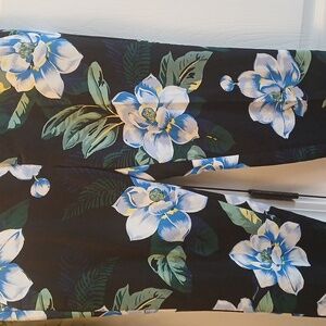 Woman Flower pants Size 4 multi color